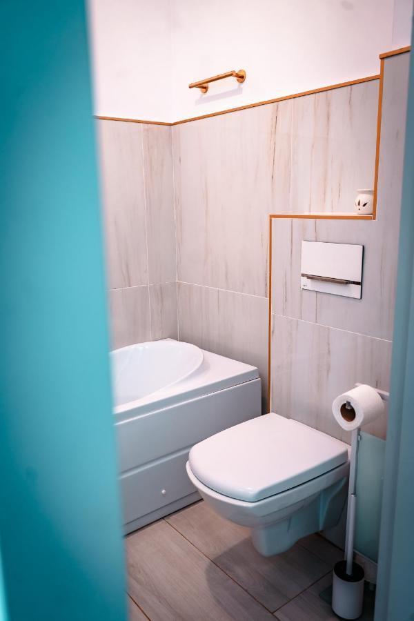 Luxury Family Apartment With Private Parking And Forest View Timişoara Exteriör bild